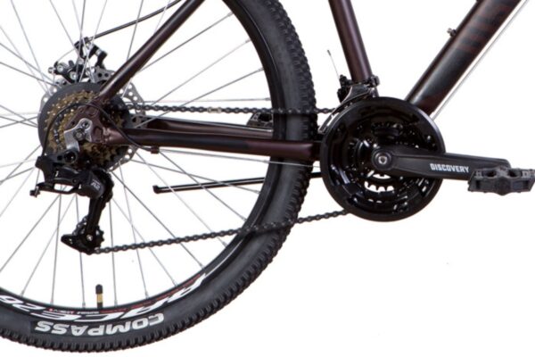 Mountainbike bakhjul och växlar med kedja