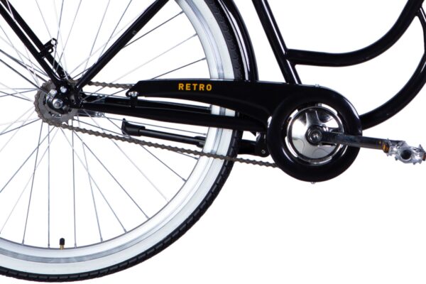 Retrocykels kedja och pedal närbild