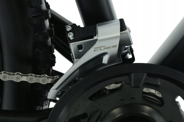 Närbild på cykelväxel från Shimano Cues.