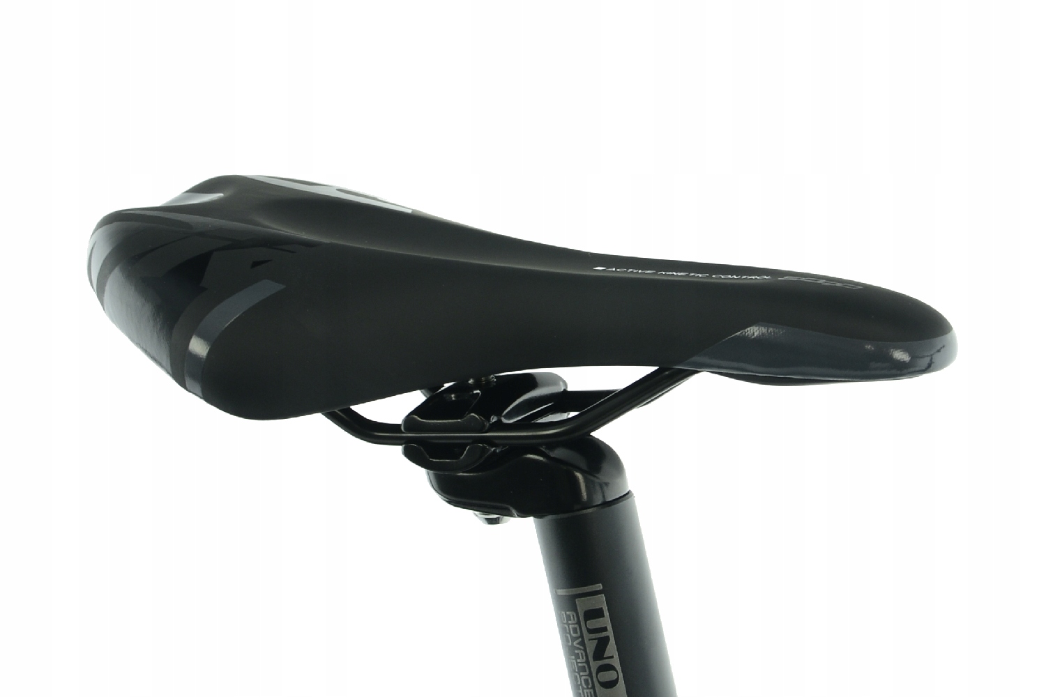 Svart cykelsadel med modernt utseende
