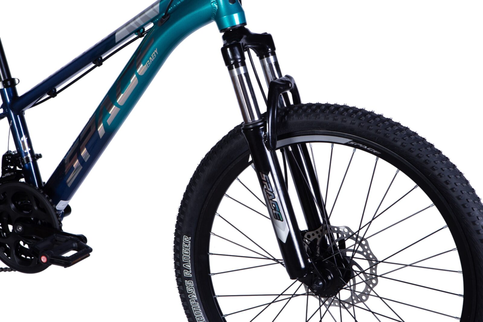 Cykel med blå ram och grova däck