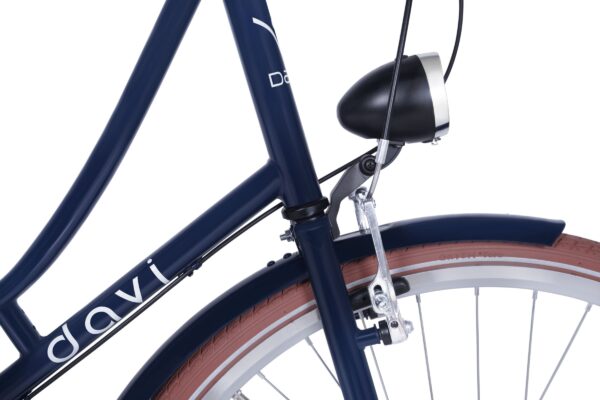 Cykeldäck och ram med reflex och lampa.