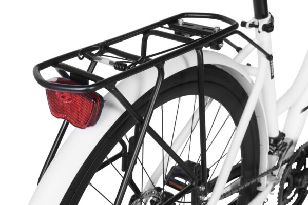 Bakre cykelram med röd lykta