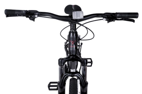 Framvy av en mountainbike med styre.