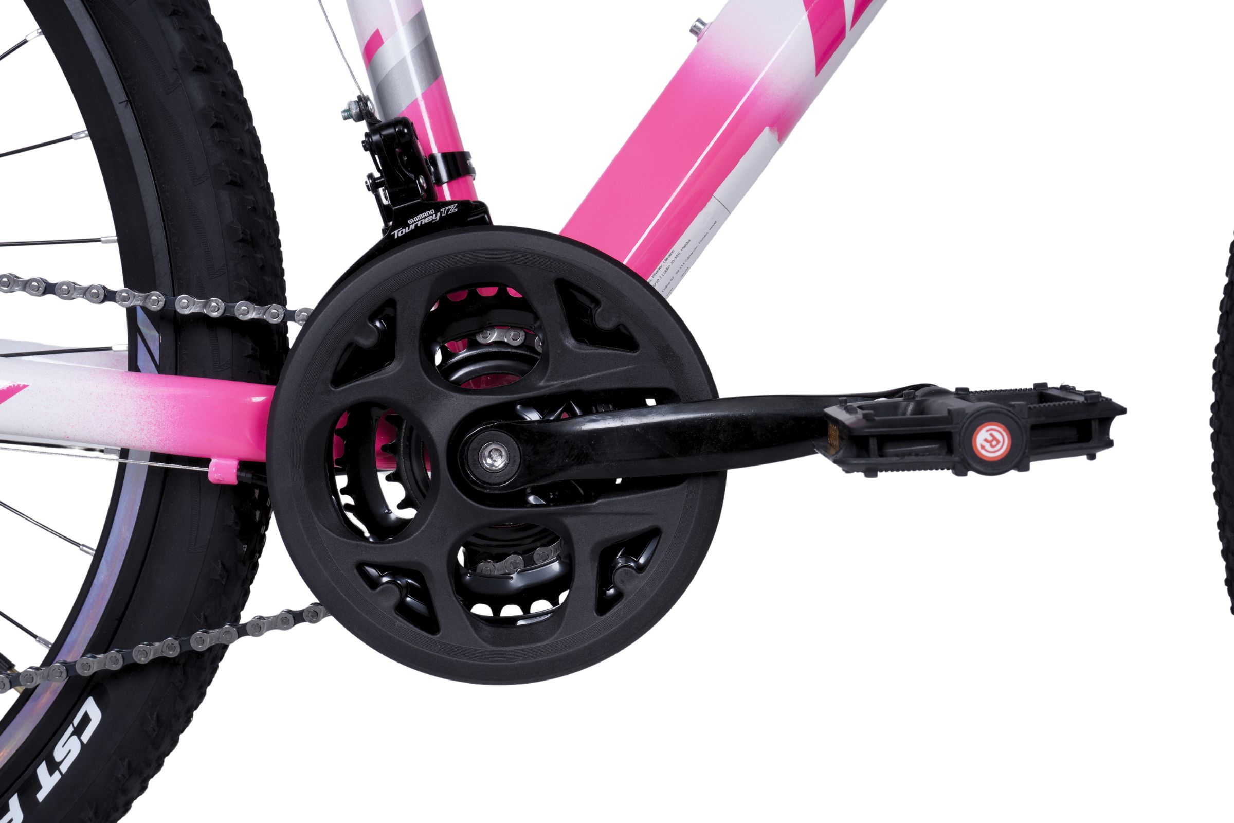 Närbild av cykelpedal och kransystem.