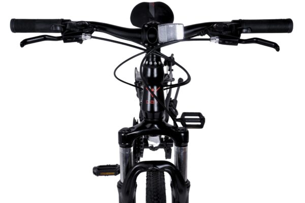 Cykelhandskar och styre i fokus